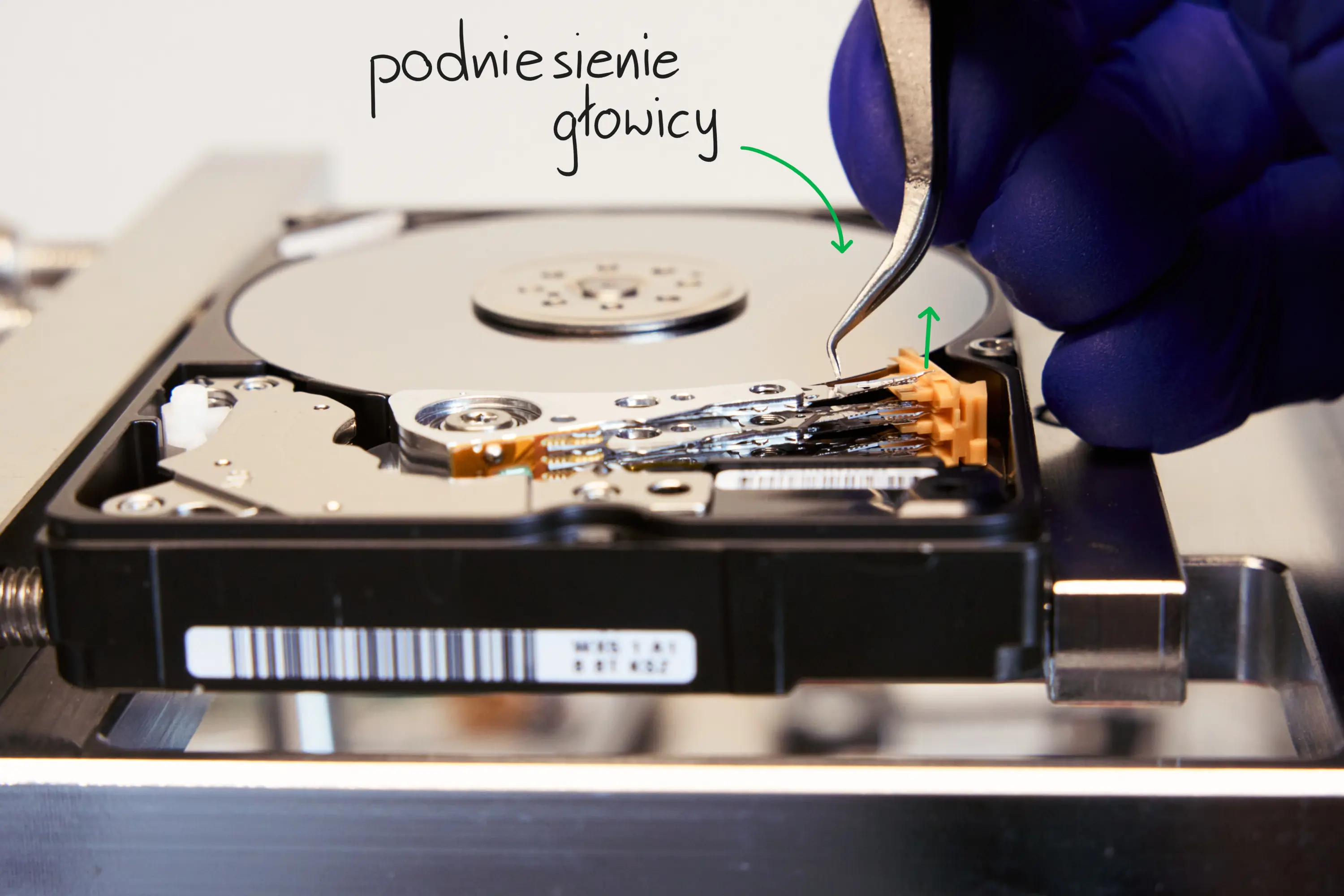 Odzyskiwanie danych z dysku zewnętrznego WD 2TB Elements WD20NMVW uszkodzona głowica